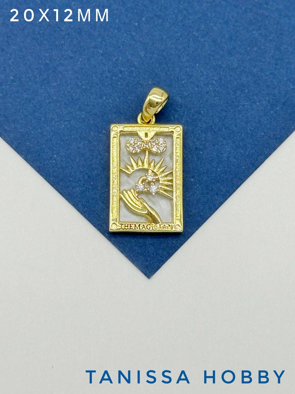 Подвеска карты Таро Маг, белая, позолота, Р419