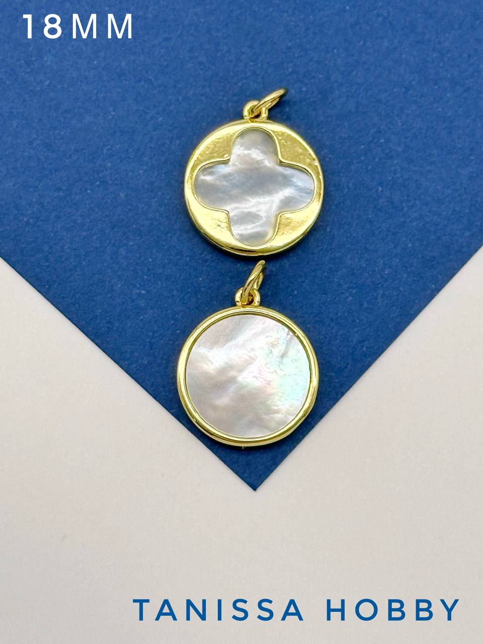 Подвеска двойная клевер 18мм, перламутр, позолота, С631