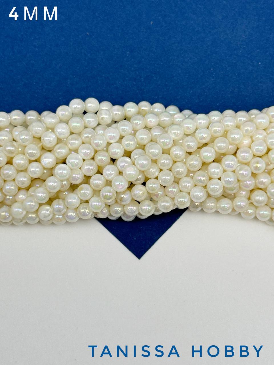 Перламутр радужный речной, бусины круглые, 4мм, нить, ПМ134