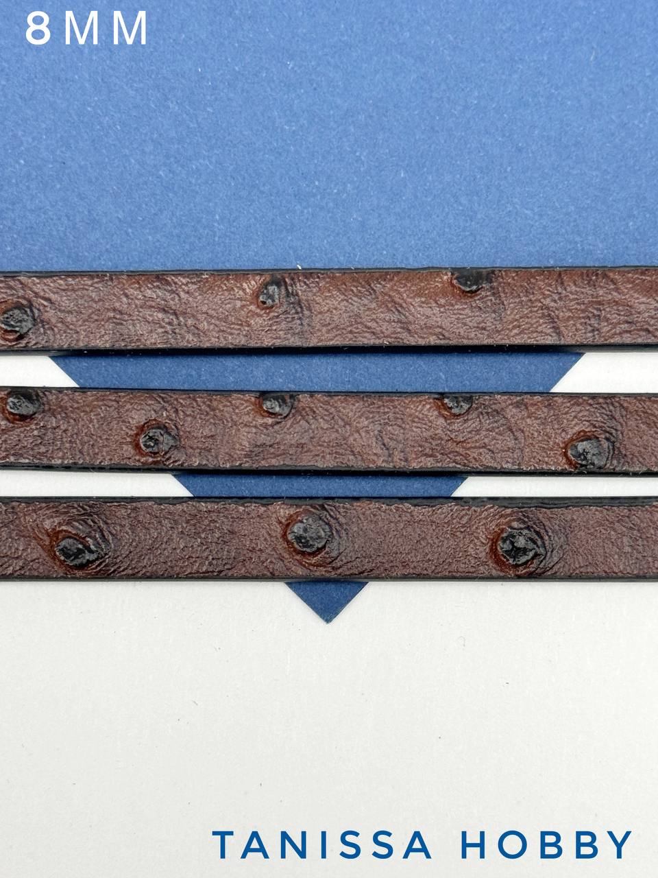 Шнур кожаный плоский 8мм коричневый страус, 115см, Ш017