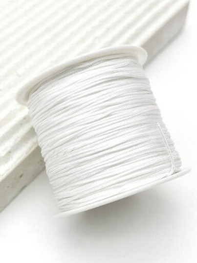 Шнур шамбала нейлоновый для браслетов 0,8мм белый, 2м. ПР31