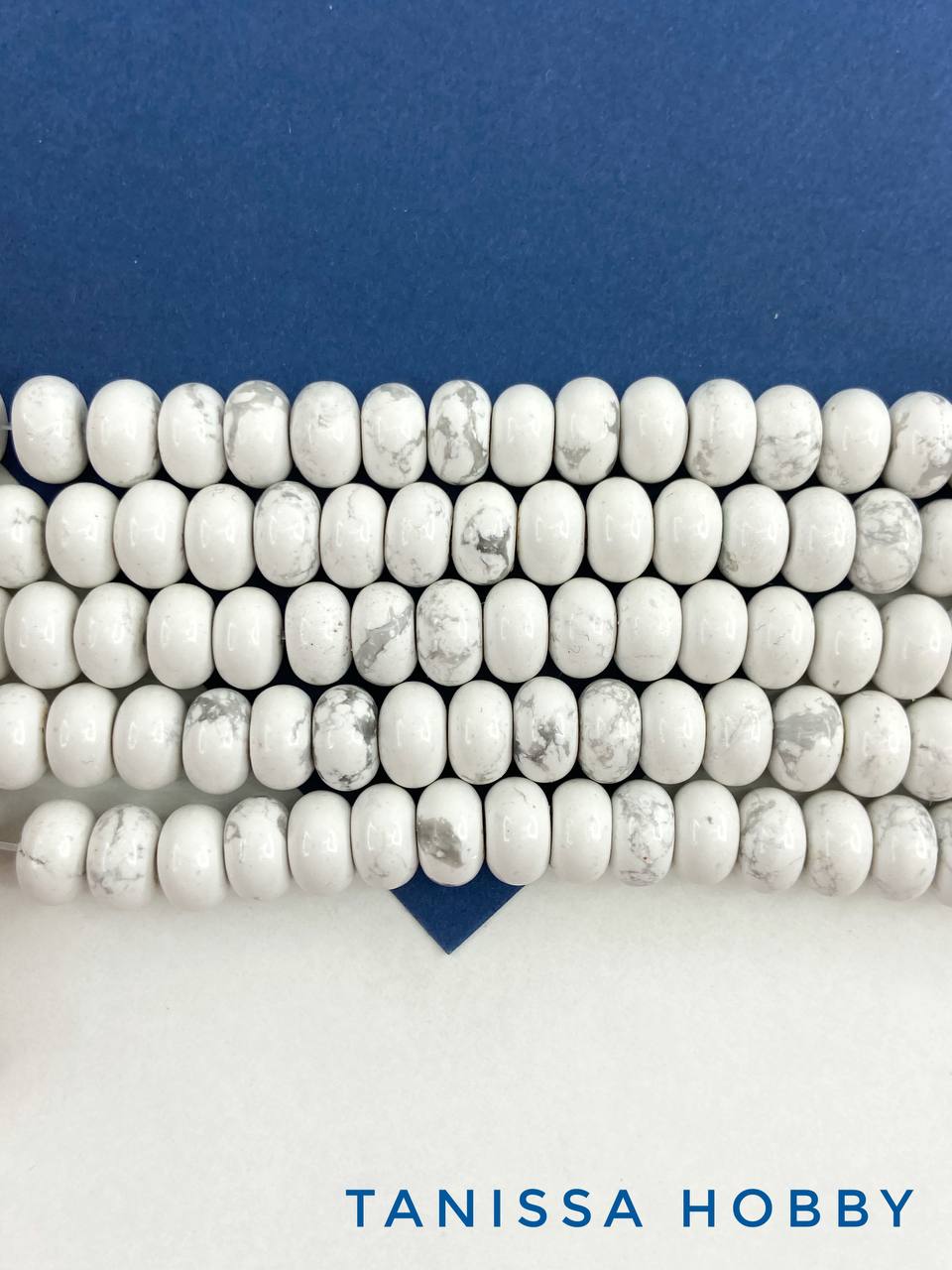 Турквенит белый, бусины кукуруза рондель, 5х8мм, 1/2 нити, Б194