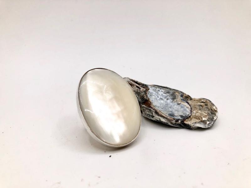 Особенности и свойства перламутра в бижутерии