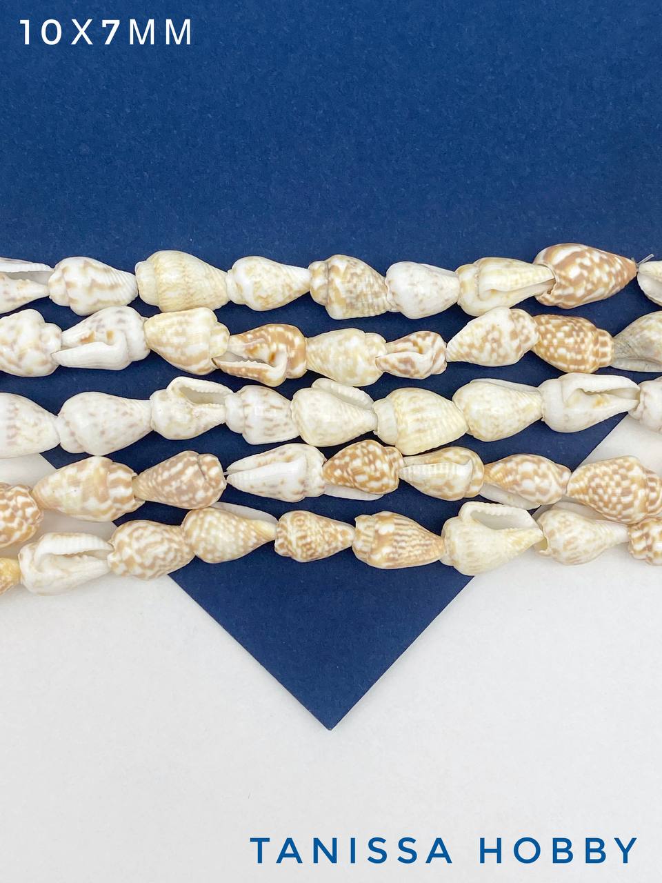 Бусины ракушка, бежевый, 10х7мм, нить 120см, ПМ116