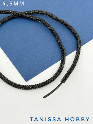 XEu3LIoV4j.jpg